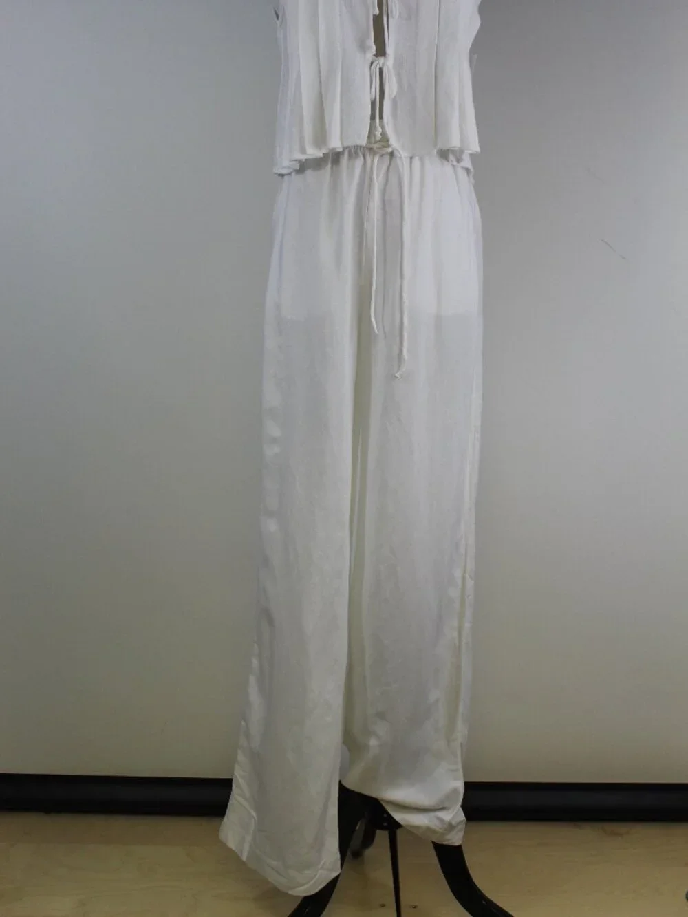 H&M Linen Blend Wide Leg Pants Medium White Beachy Elastic Waist